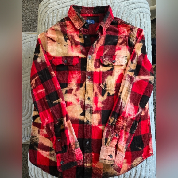 George Tops - Bleached Out Red and Black Plaid Flannel Shirt Women's Size Medium Like New